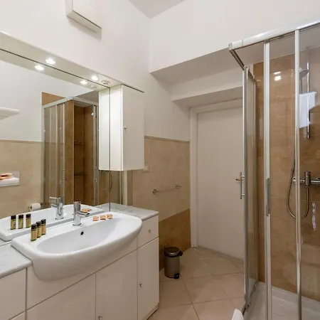 Joivy Sunny Family Flat With Private Garden & Parking * סנטה מרגריטה ליגורה