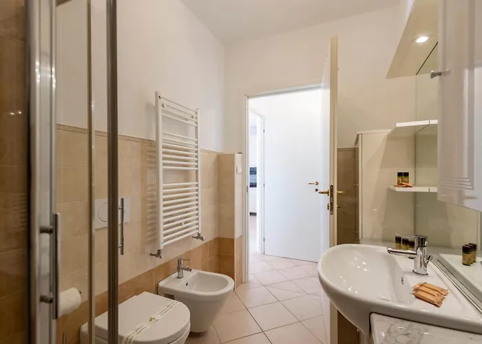 Joivy Sunny Family Flat With Private Garden & Parking *